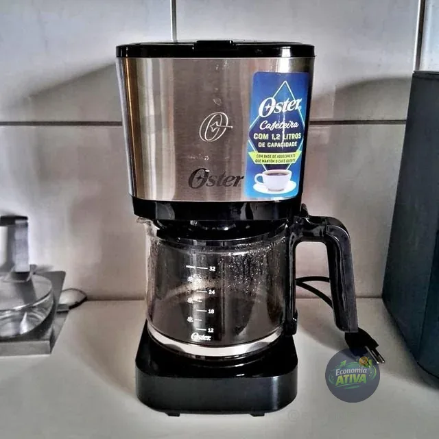 Cafeteira Eletrica De 30 Xicaras Oster Ocaf600 1,2 Litros Cor Cinza-escuro 127v