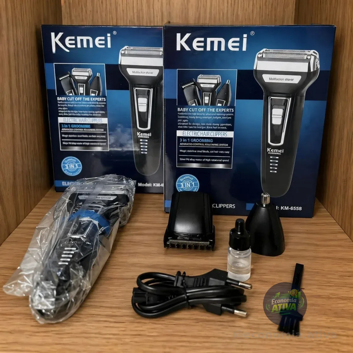 Barbeador E Cortador De Cabelo 3 Em 1 Kemei Km-6558 Preto 127/220v