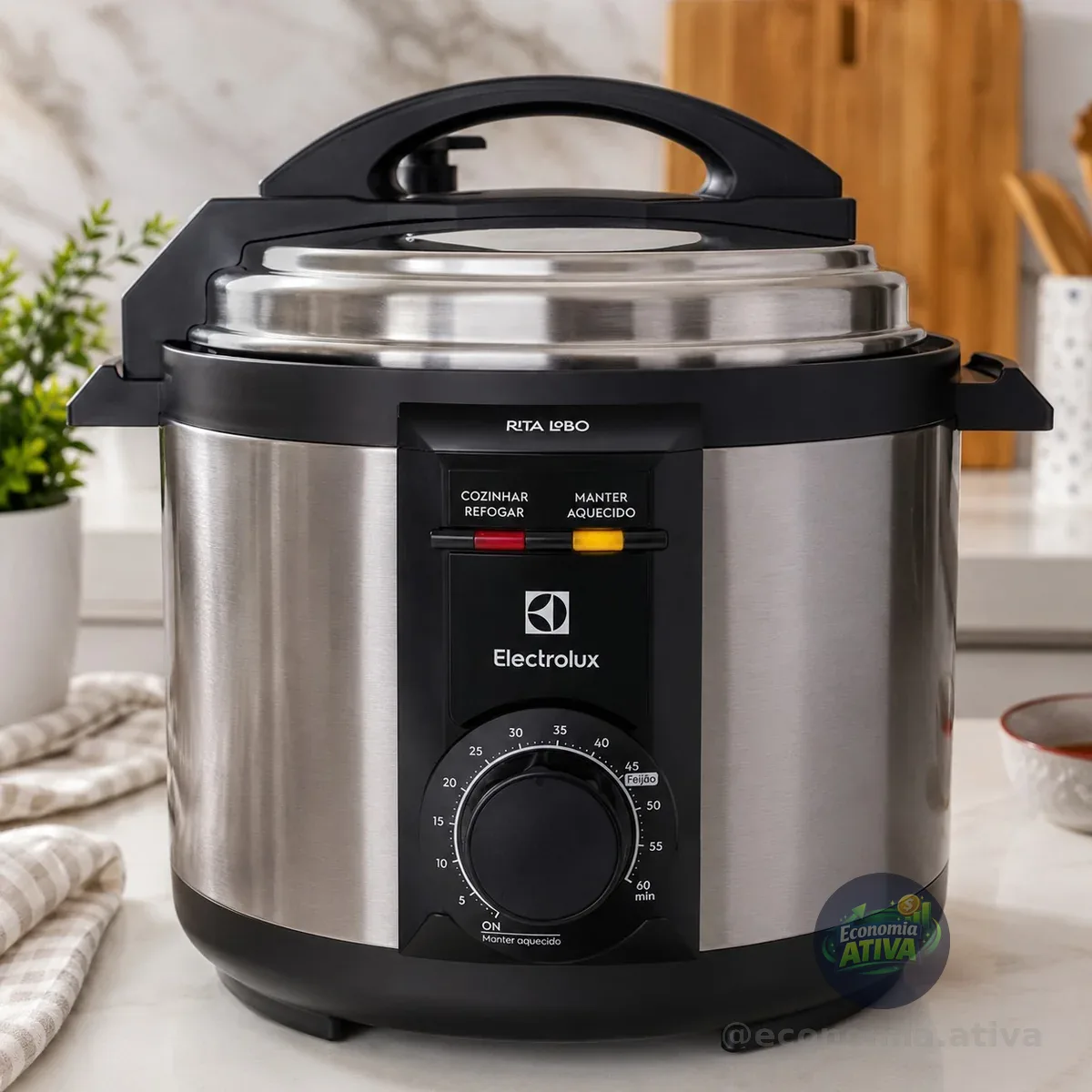 Panela pressão elétrica Electrolux capacidade 5L silenciosa, segura 9 travas, segurança timer feijão manter aquecido, alça antitérmica PCE20 inox 127v por Rita Lobo.