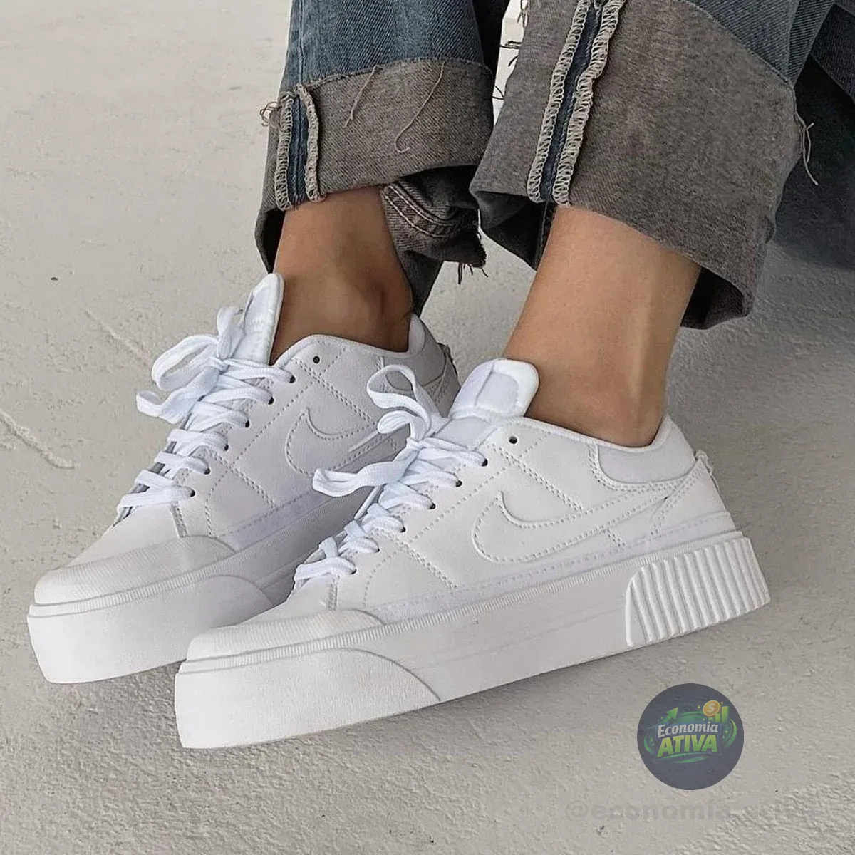 Tenis Wmns Nike Court Legacy Lift