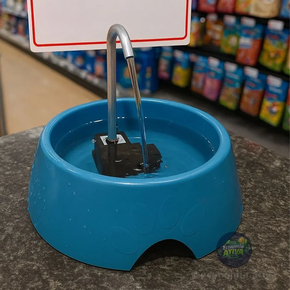 Bebedouro Fonte Little Barata Cães E Gatos Little Mec Pet Pequena Cor Azul 127/220v