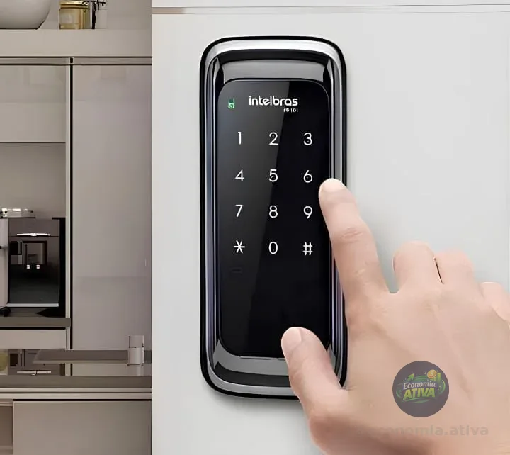 Fechadura Digital De Sobrepor Touch Screen Fr 101 Preta Intelbras Preto