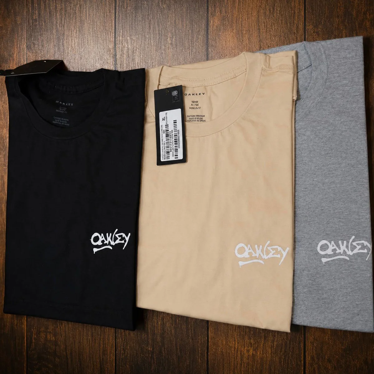 Kit 3 Camisetas Masculina Logo Grafitti Oakley. Misselaneous Logomarca G Liso