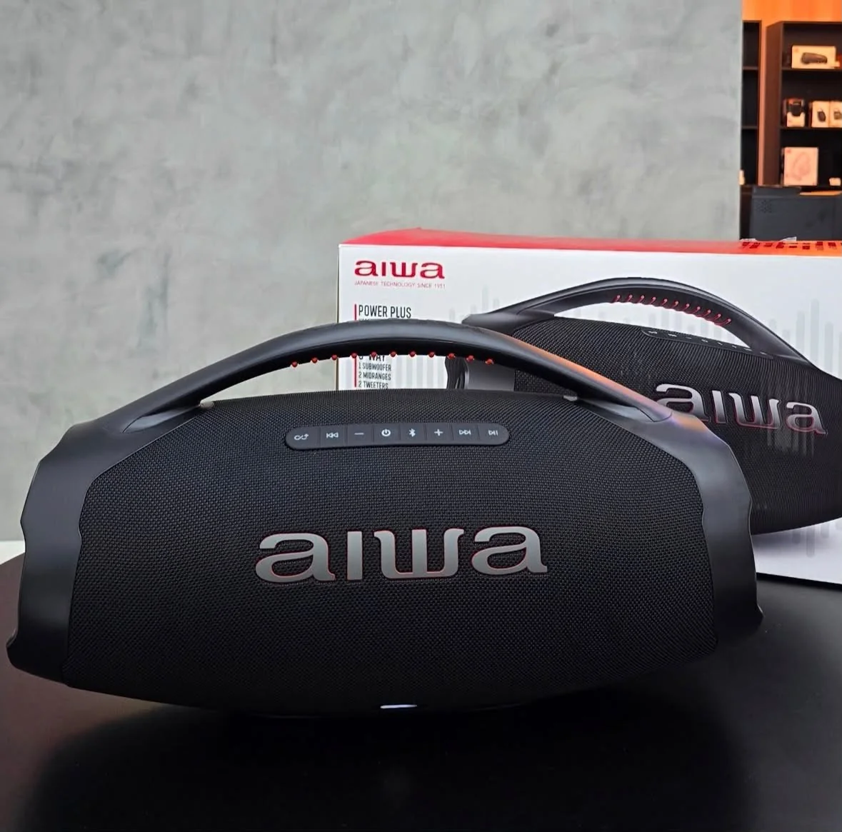 Caixa De Som Boombox Plus Aiwa Bbs-01-b 200w Bt 30h Ip66 USB