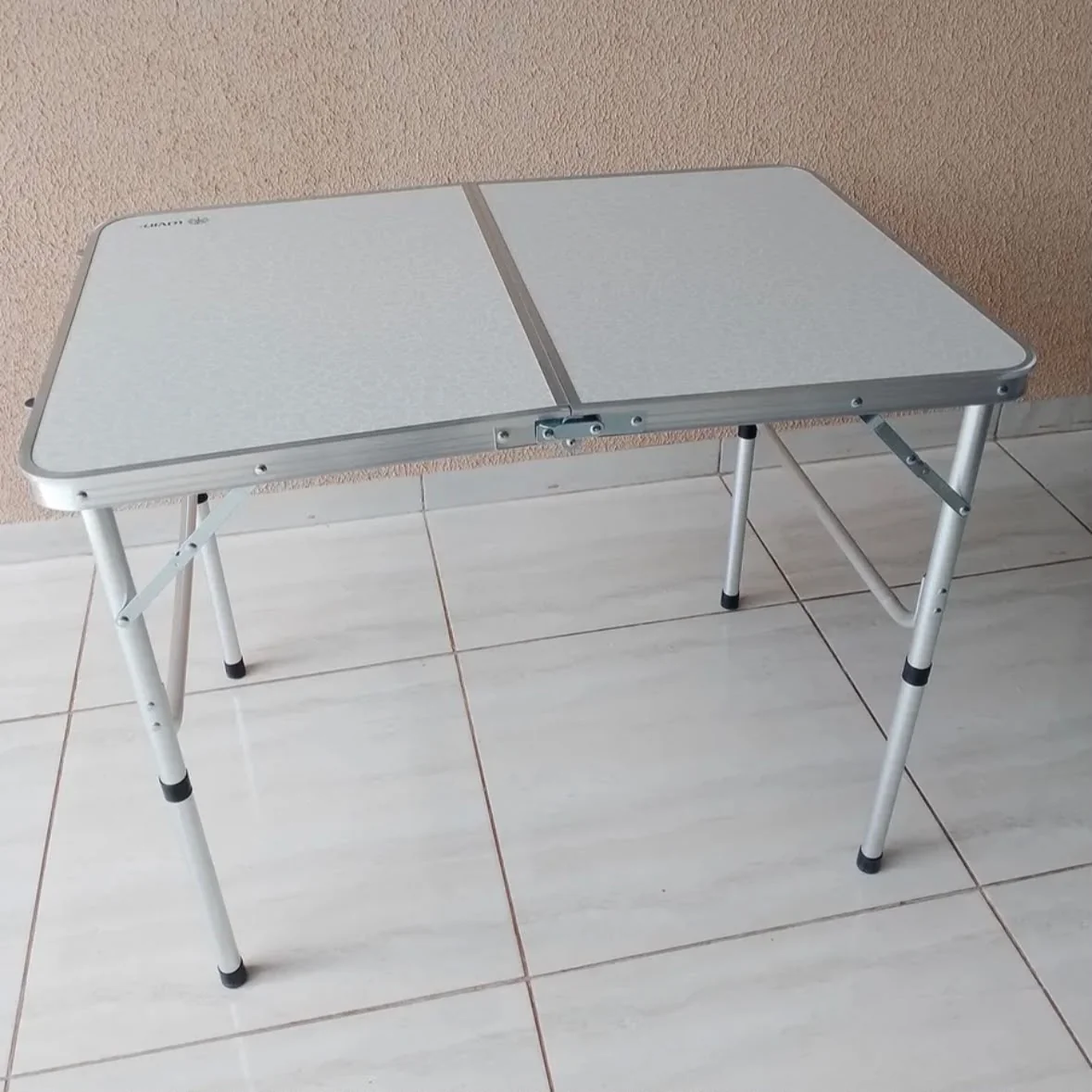 Mesa Dobrável Vira Maleta Alumínio Com Alça Portátil 90x60cm