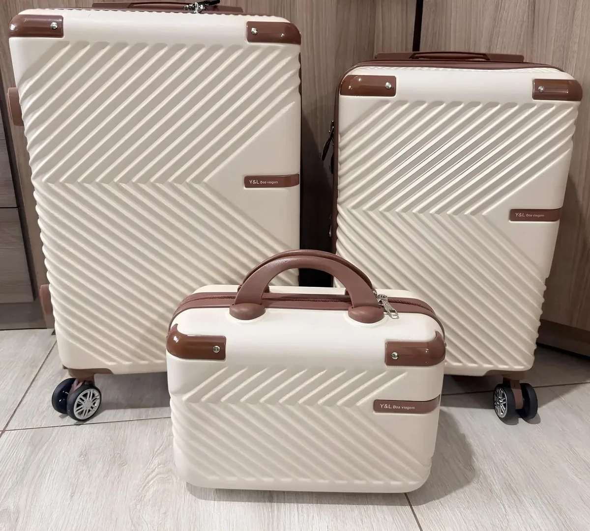 Kit Mala De Viagem • 1 Frasqueira • ⁠1 Mala de Bordo 10kg • ⁠1 Mala 23kg