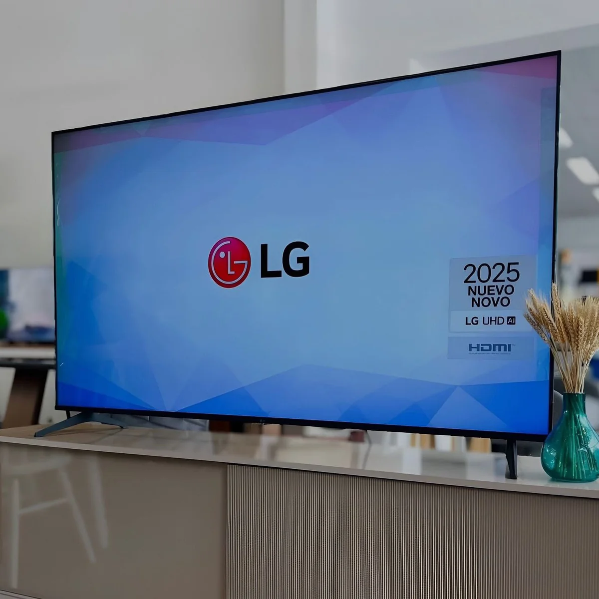 Smart TV LG AI 65" 4K UHD α7 AI Gen8
