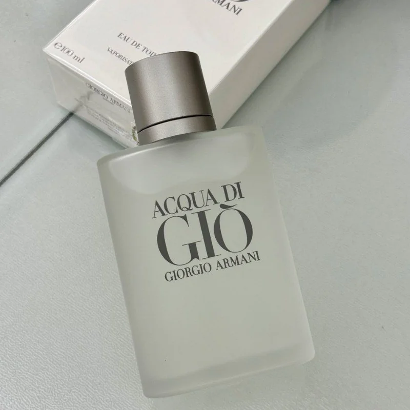Armani Beauty, Acqua di Giò Eau de Toilette, Giorgio Armani, Perfume Masculino Refilável, Fragrância Cítrica, Aquática e Fresca com Notas de Bergamota, Cedro, Patchouli, Jasmim e Almíscar