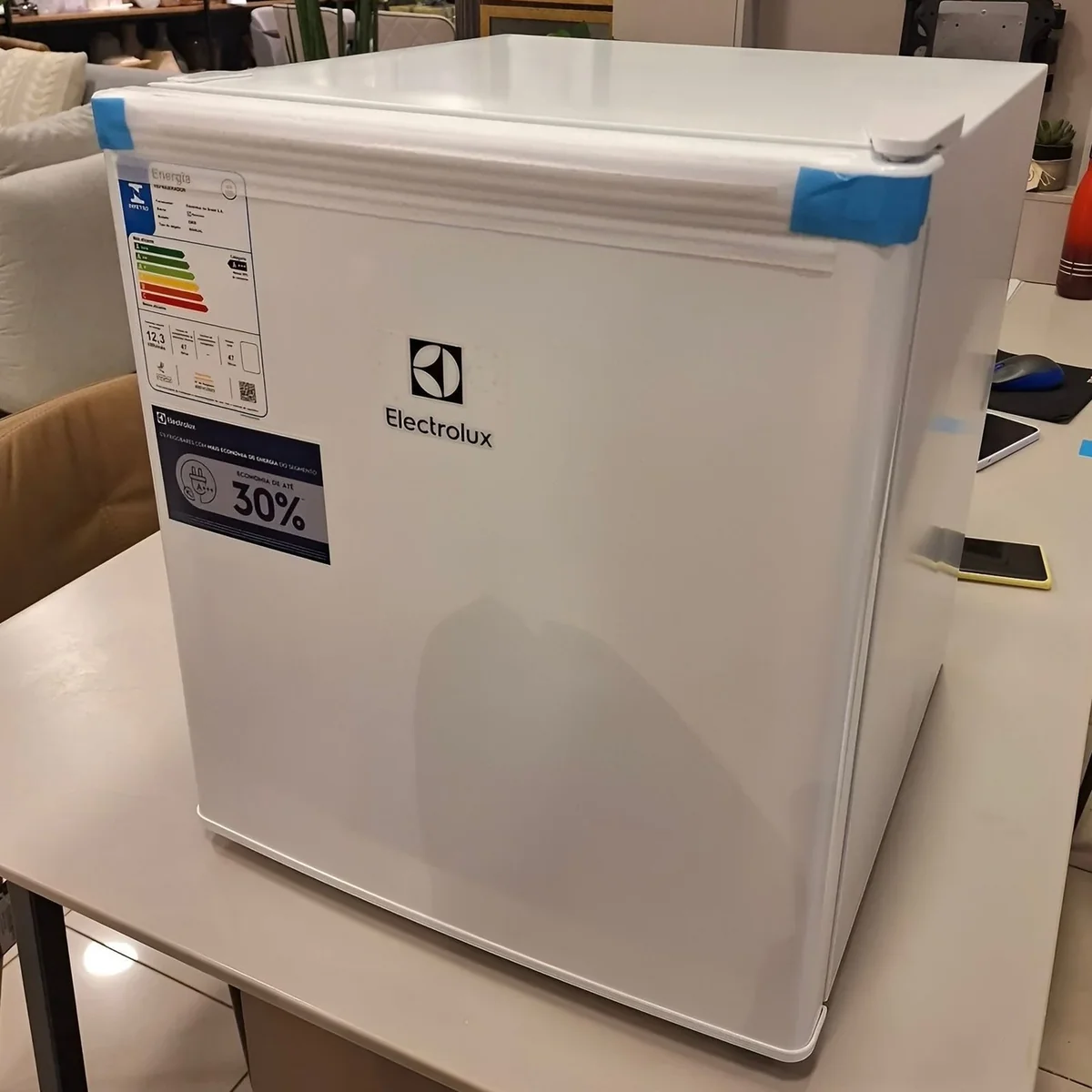 Frigobar Electrolux 47L Efficient - 127V