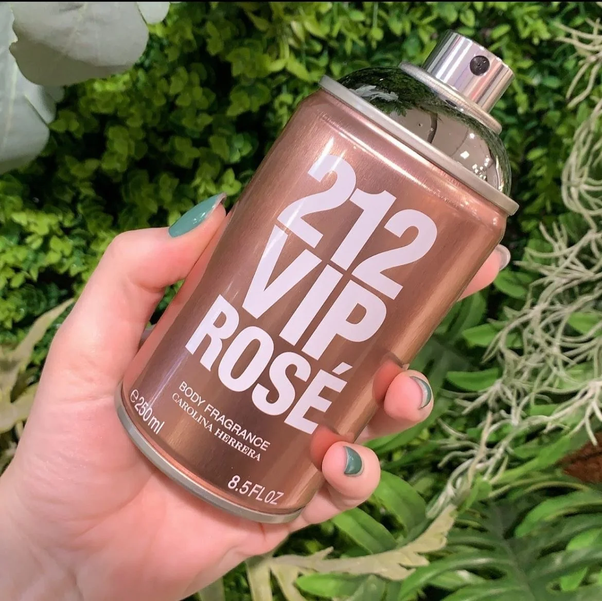 Carolina Herrera 212 Vip Rosé - Body Spray Feminino 250ml