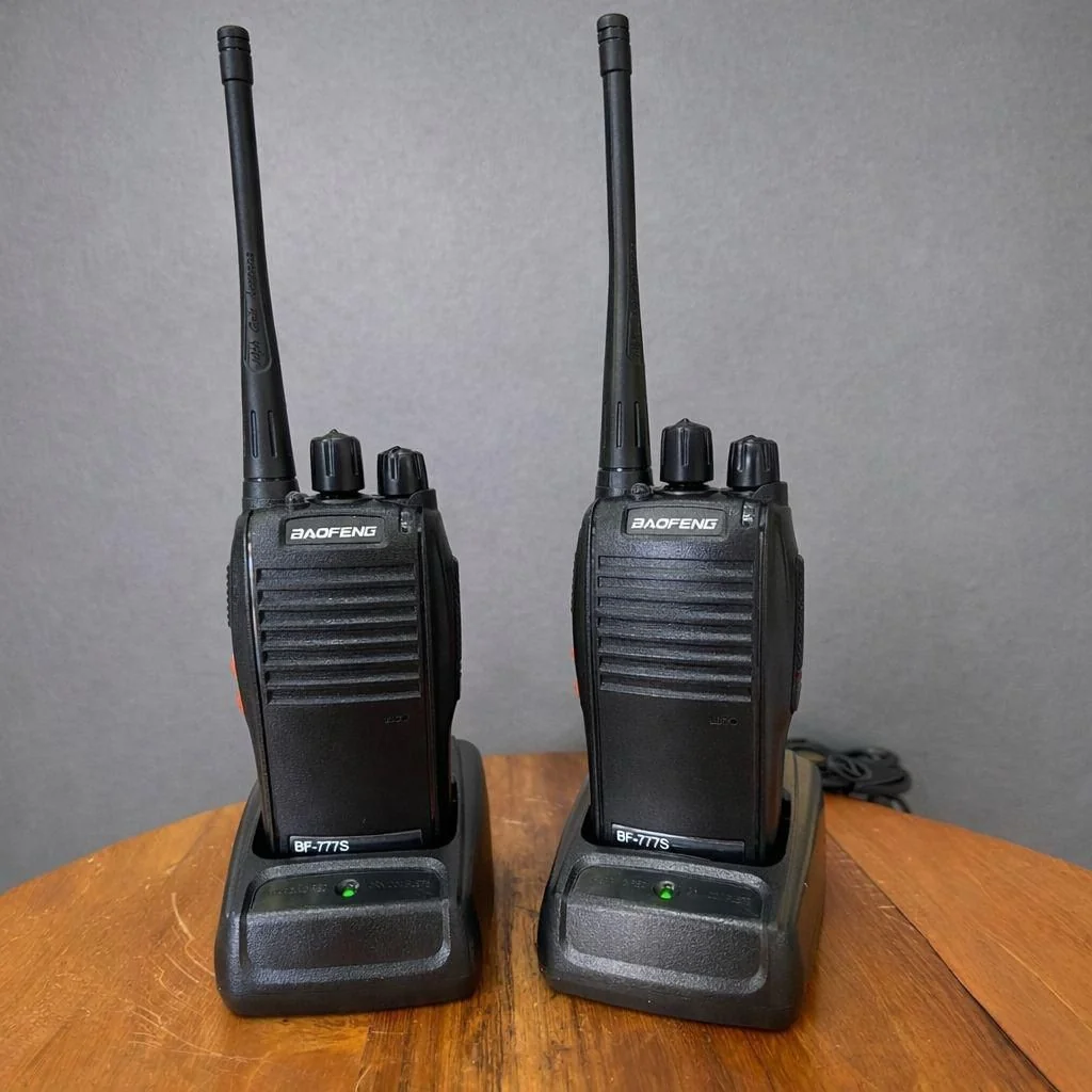 Kit 2 Radio Comunicador Baofeng