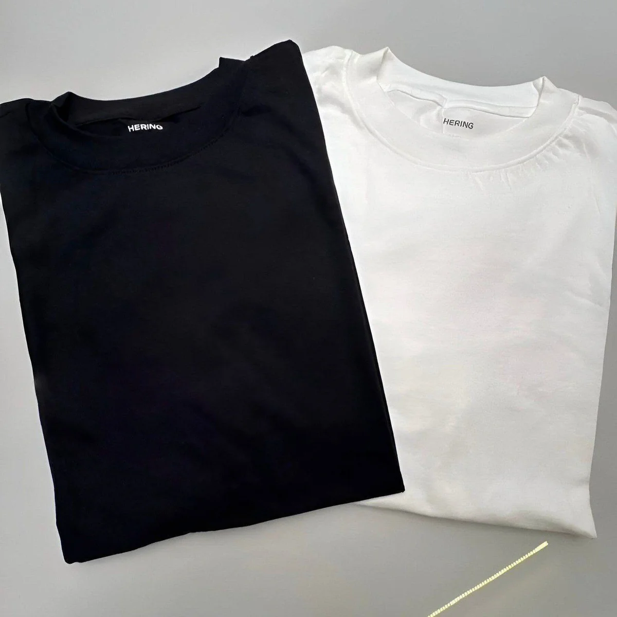 Kit Com 2 Camisetas Masculinas Básicas Relaxed Hering Adulto