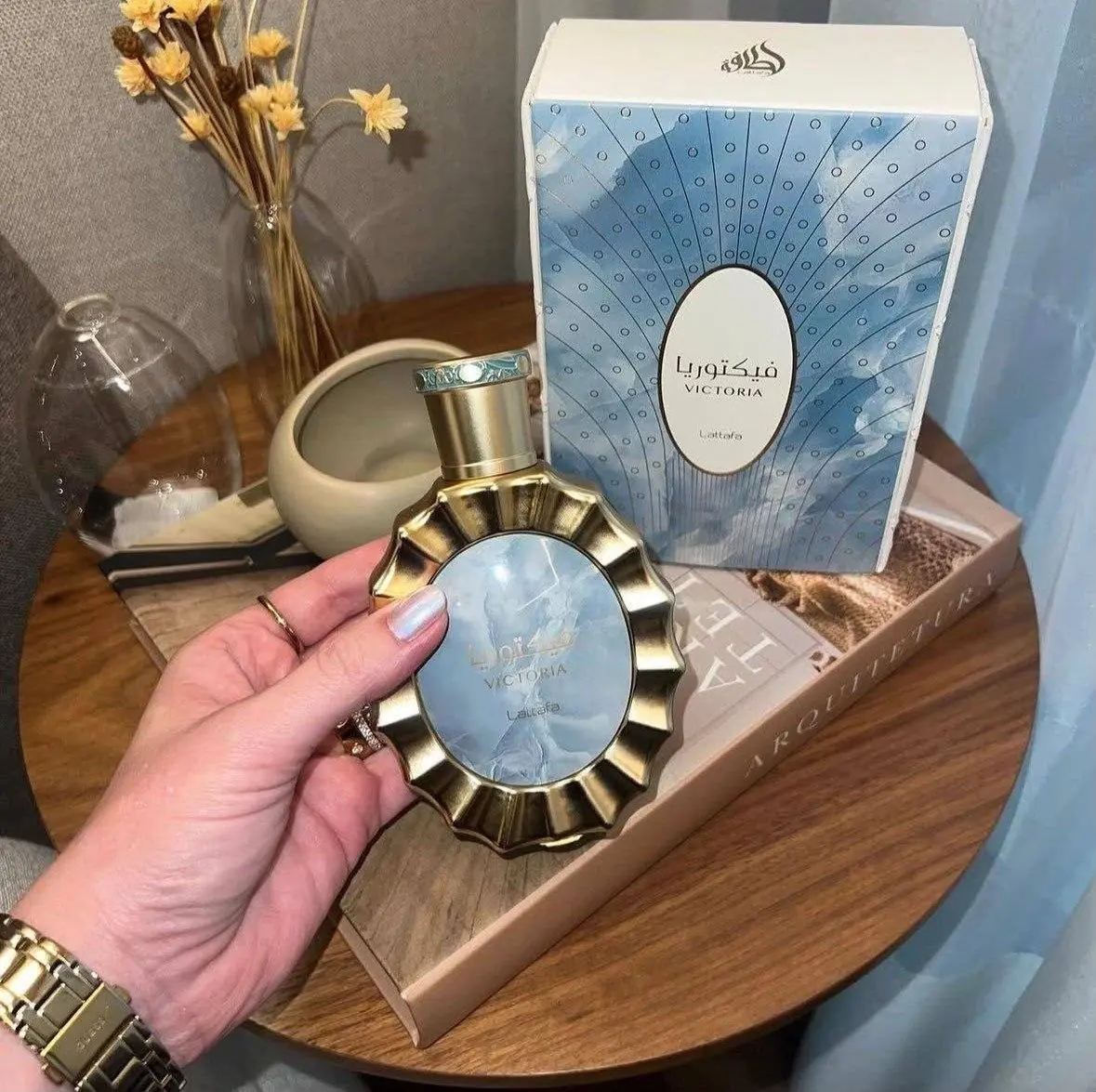 Perfume Victoria Lattafa Eau De Parfum 100ml