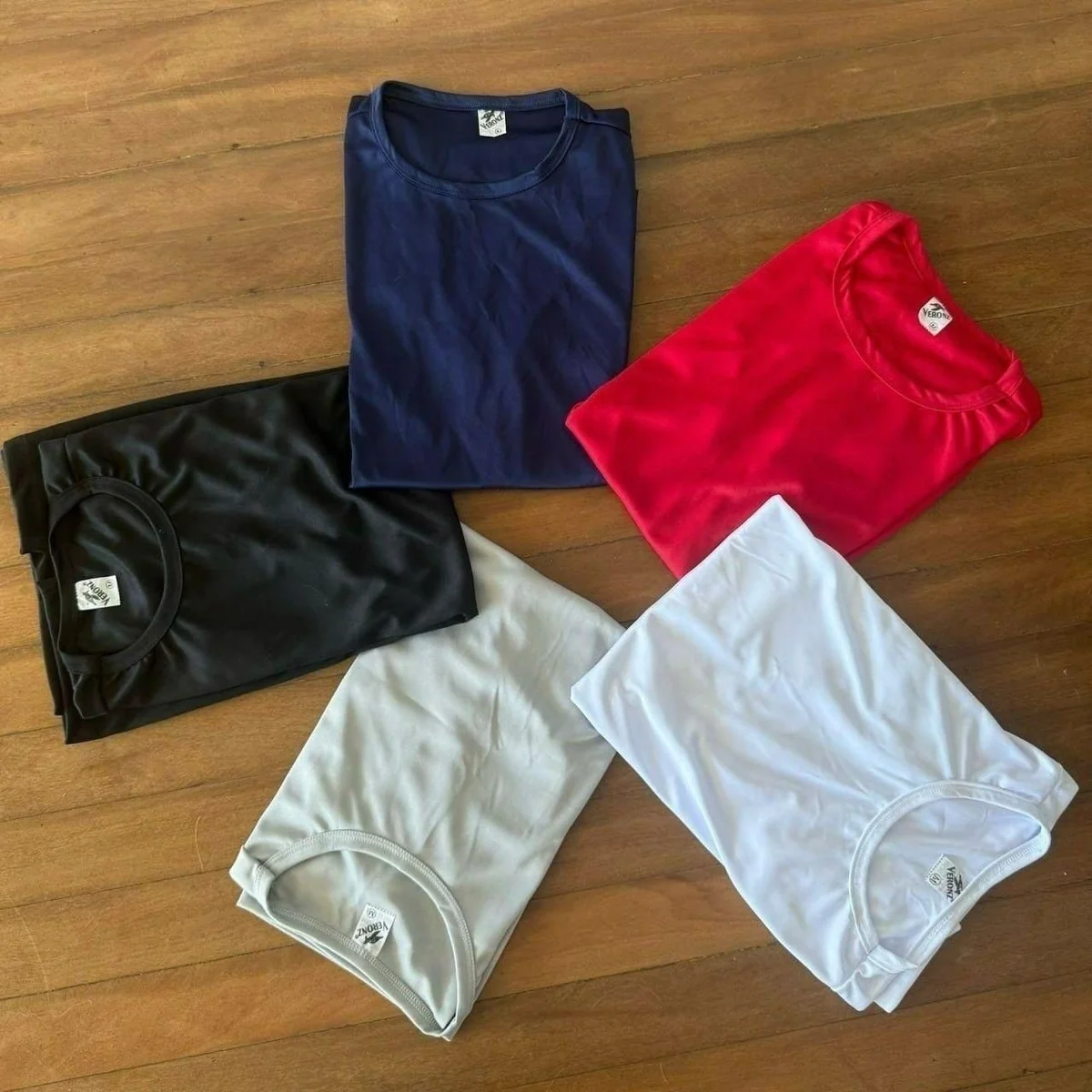Kit 5 Camisetas Básicas Dry Fit