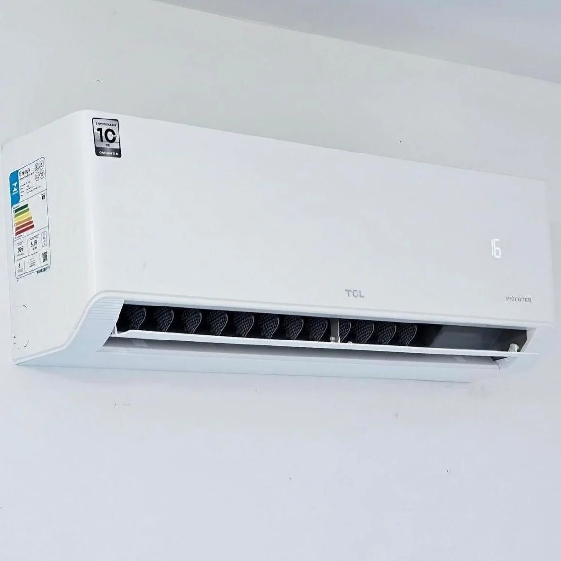 Ar Condicionado Tcl 9000 Btus Inverter Elite Frio 220v Branco 220v
