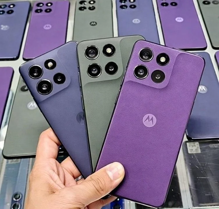 Smartphone Motorola Moto G67 5G - 256GB 12GB (4GB RAM + 8GB RAM Boost) camera 50MP Sony Lytia 600, tela 1.5K extreme Amoled 120hz, ultrarresistente - Chumbo