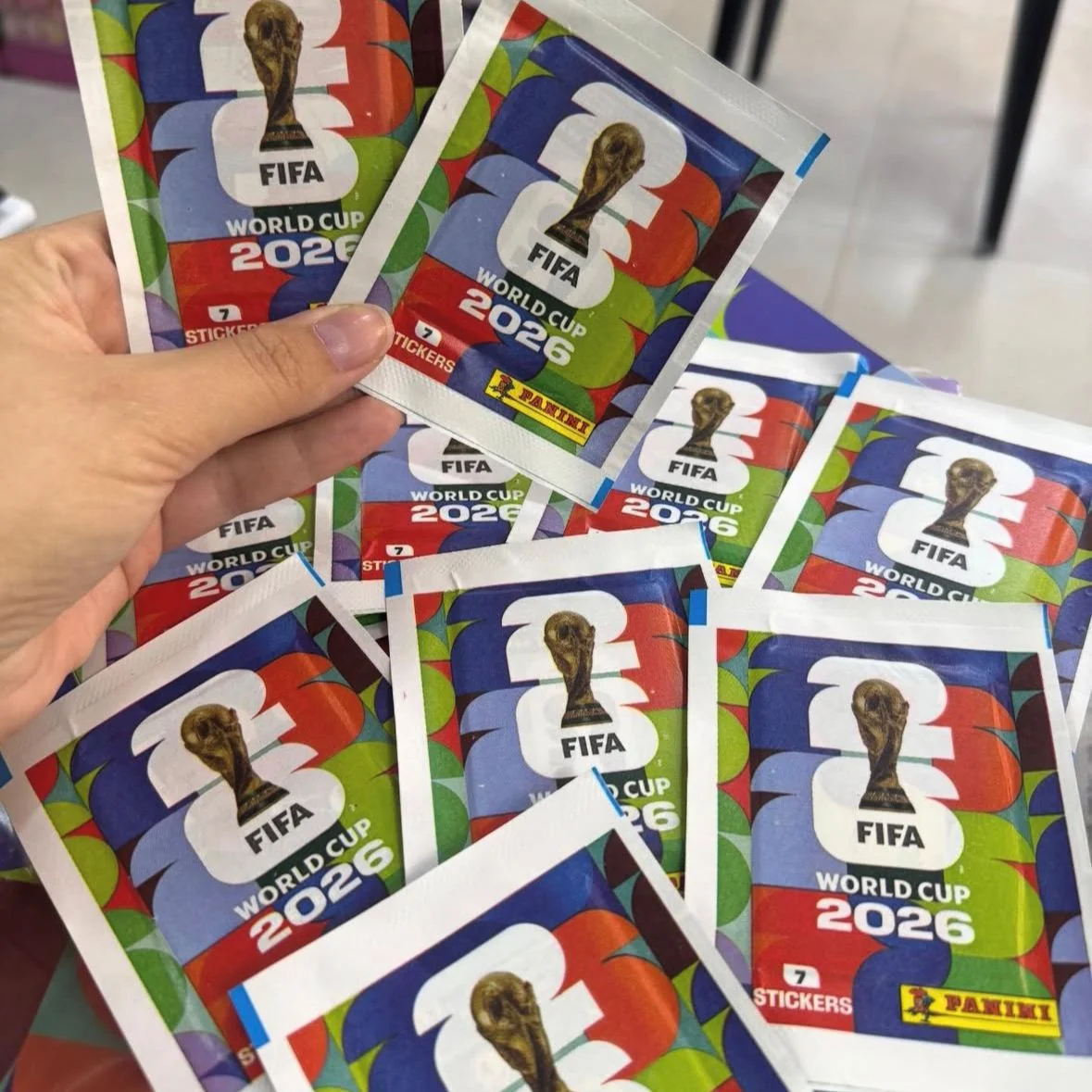 Figurinhas Panini da Copa do Mundo 2026 - 100 Envelopes com 7 Figurinhas Display