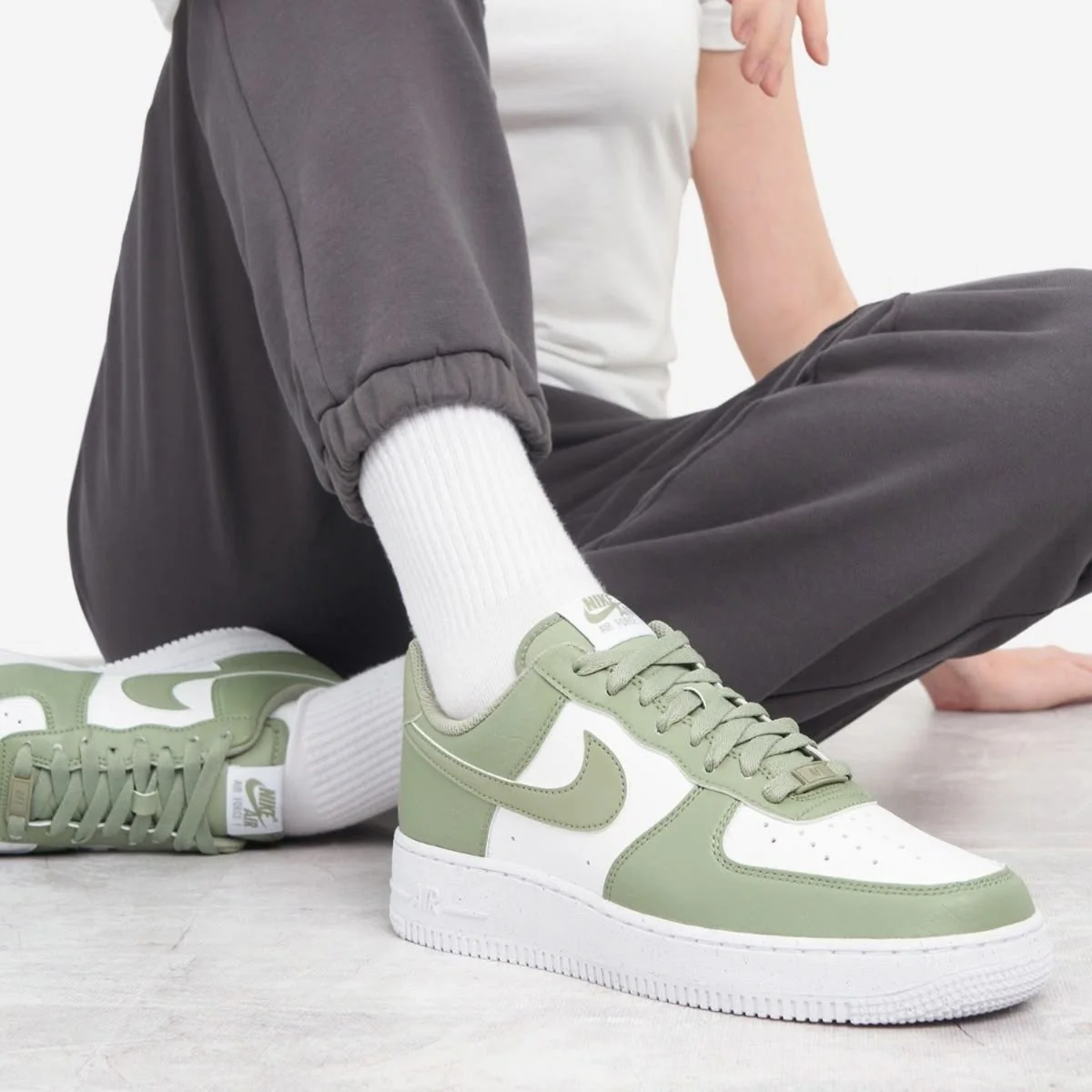 Tênis Nike Air Force 1 '07 SE