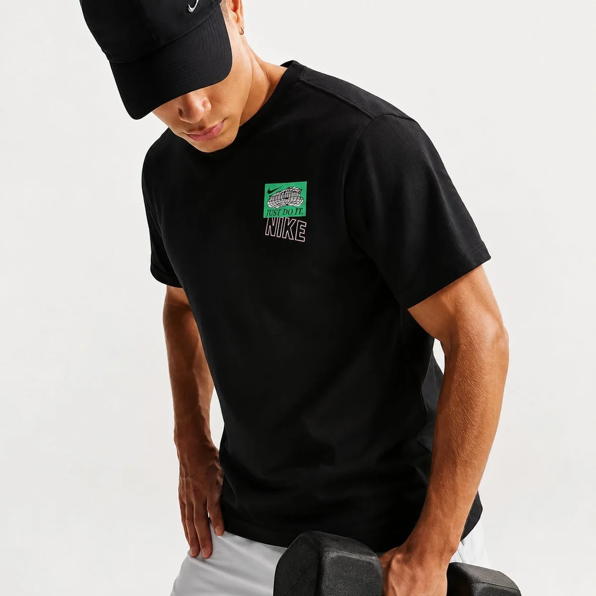 Camiseta Nike Train Stickers