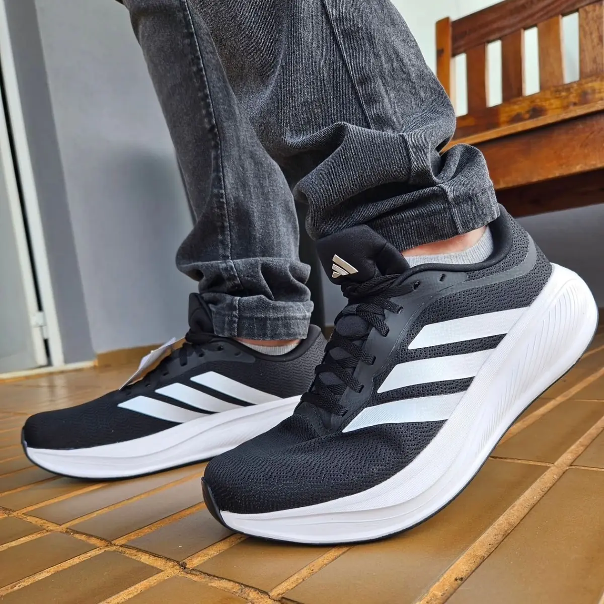 Tênis Adidas Response Runner 2 (40 ao 44)