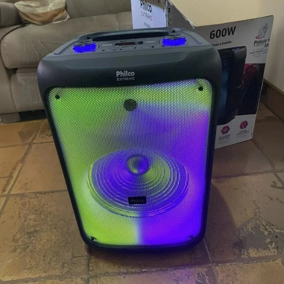 Caixa De Som Philco Extreme 600w Bluetooth V5.1 Pcx5200 Preta 127/220v