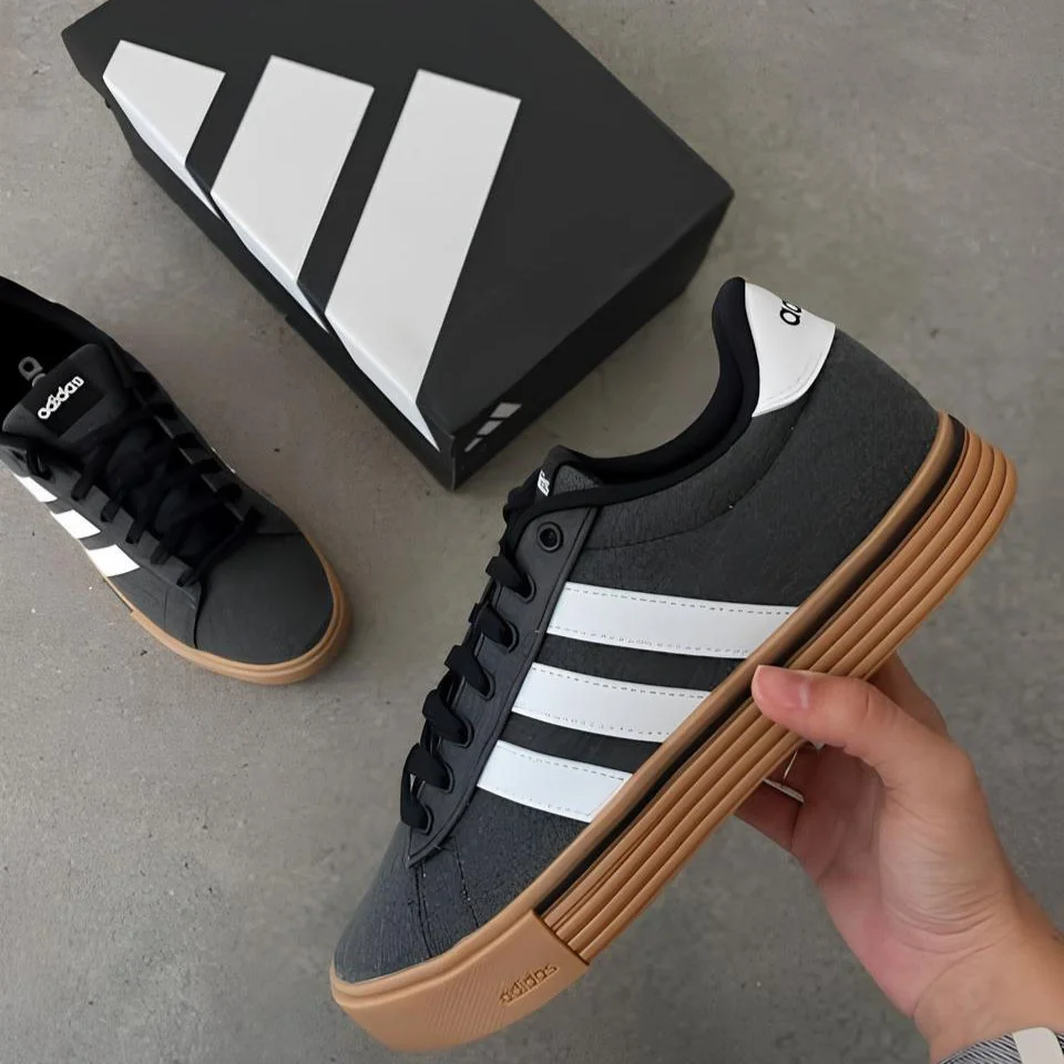Tênis Daily 4.0 adidas