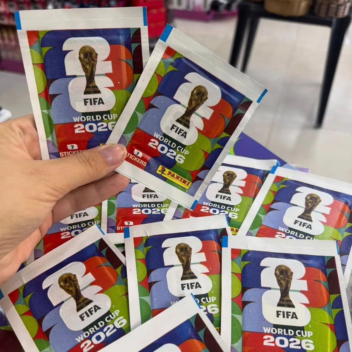 Kit com 12 Envelopes (84 Figurinhas) Copa do Mundo FIFA 2026