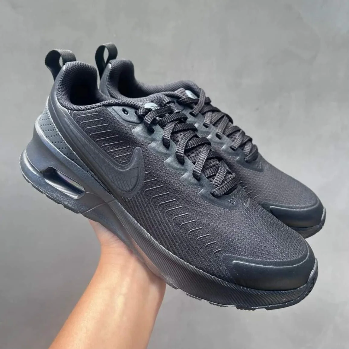 Tênis Nike Air Max Nuaxis