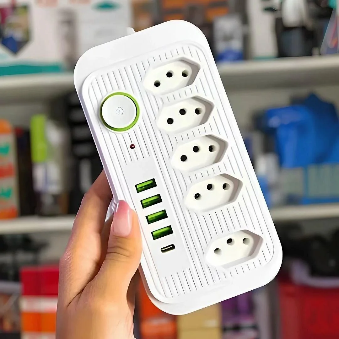 Extensão 5 Tomadas E 3 Usb 1 Pd Led Bivolt Power 110v/220v