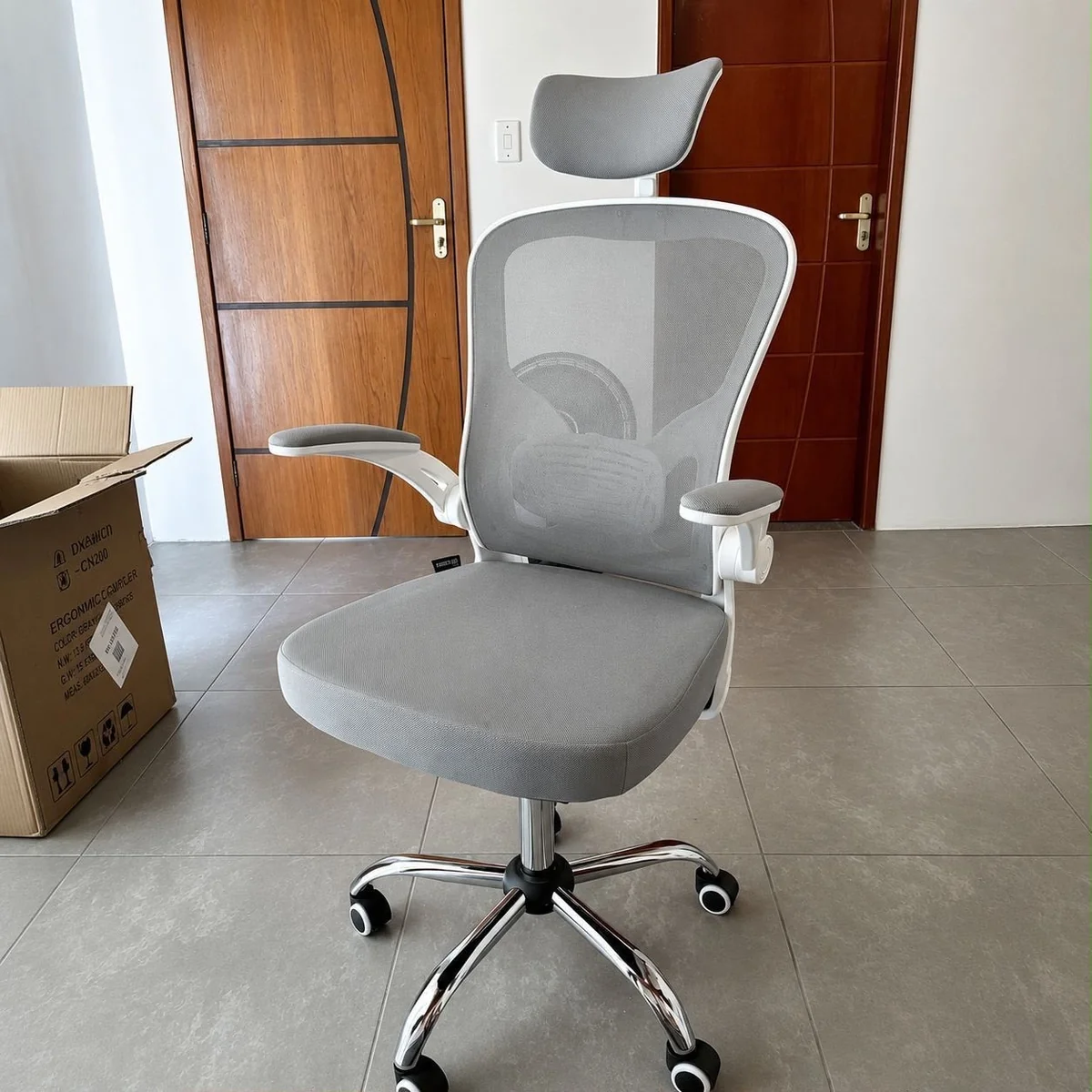 Cadeira De Escritório Ergonômica Giratória Boston G100