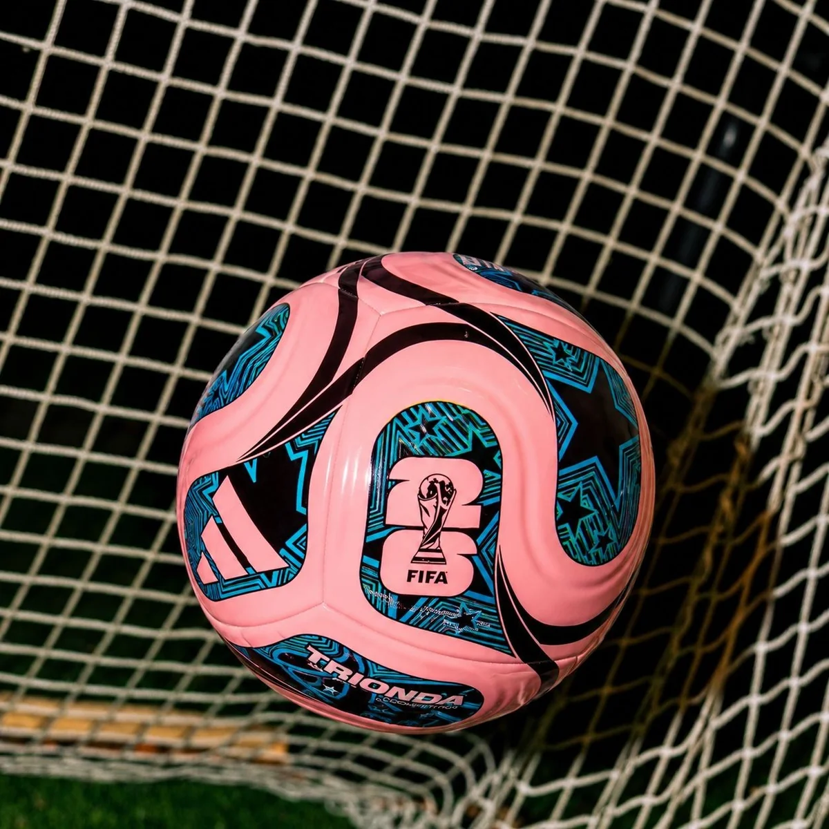 Bola Copa Do Mundo 26 Trionda Clube adidas Pink/blue