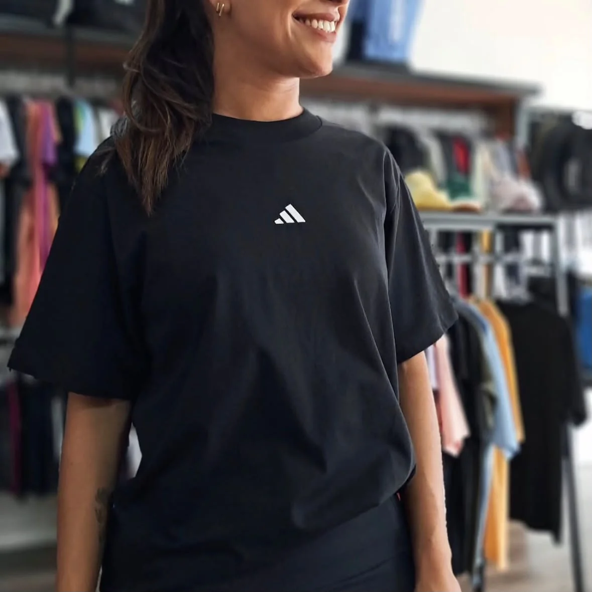 Camiseta Essentials adidas