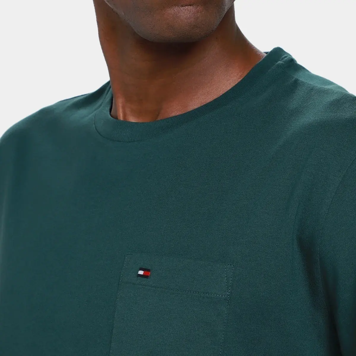 Camiseta Tommy Hilfiger Essential Pocket