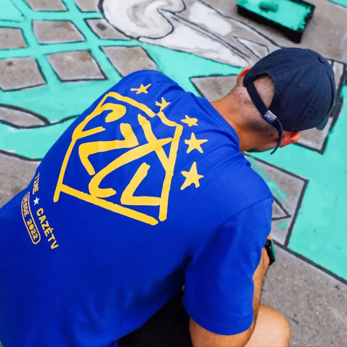 Camisa Azul Traje Cazétv