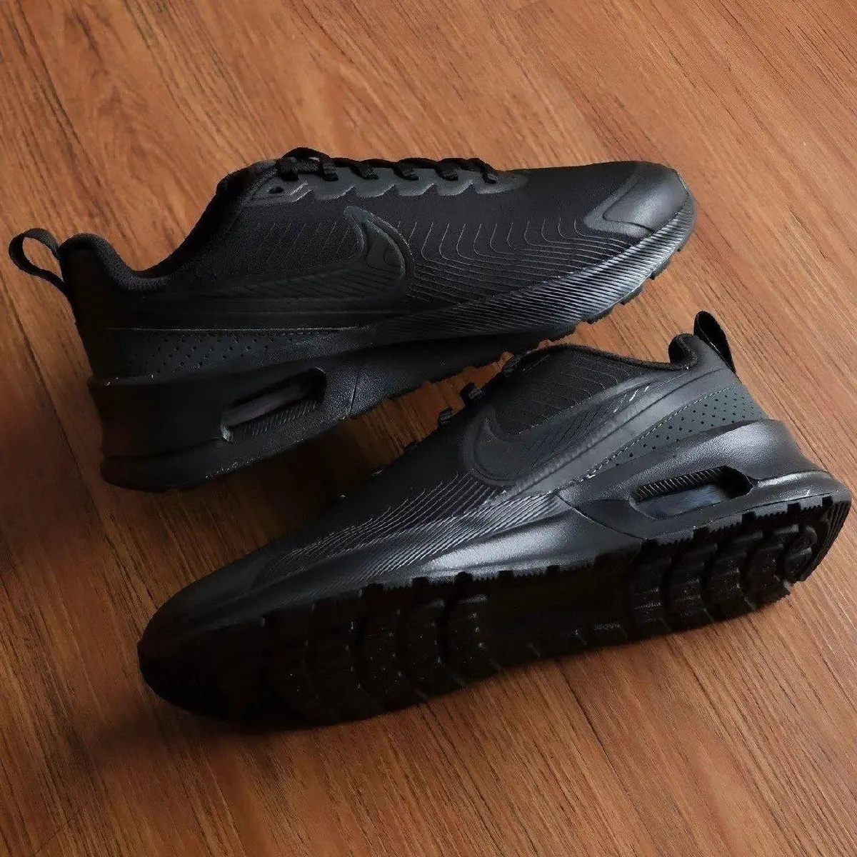 Tenis Nike Max Nuaxis