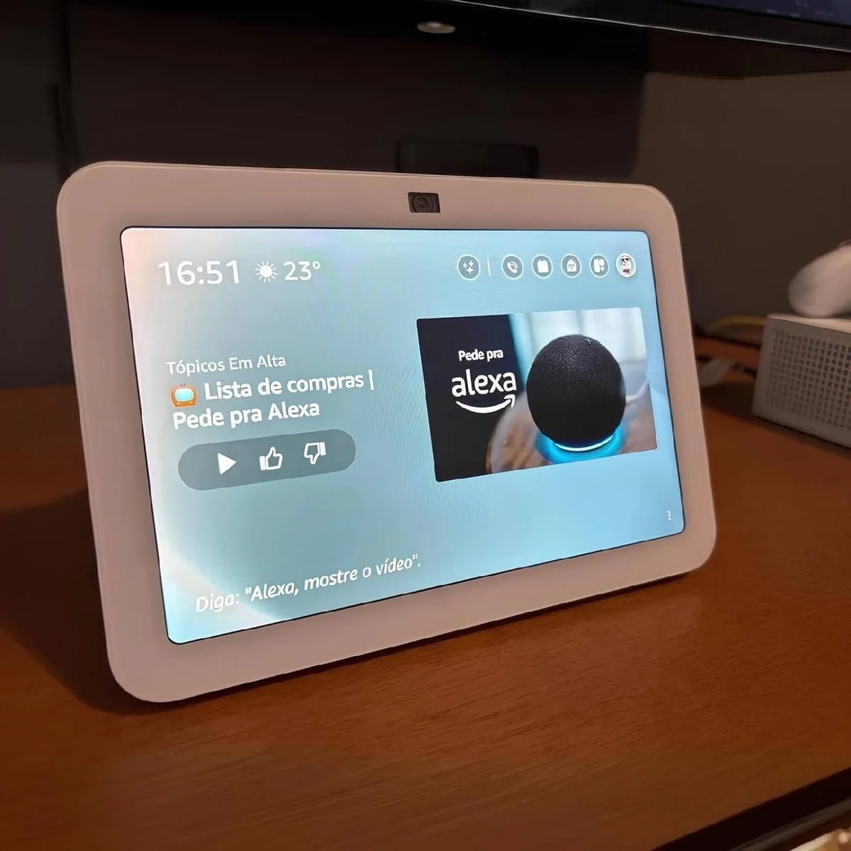 Echo Show 8 (3ª geração) | Smart display com áudio espacial, hub de casa inteligente e Alexa | Cor Branca