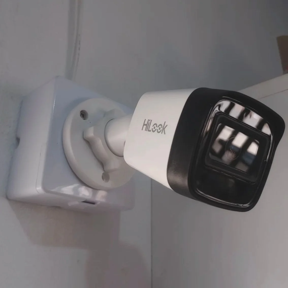 Câmera Bullet 1080p 25m 2.8mm Hilook Hikvision