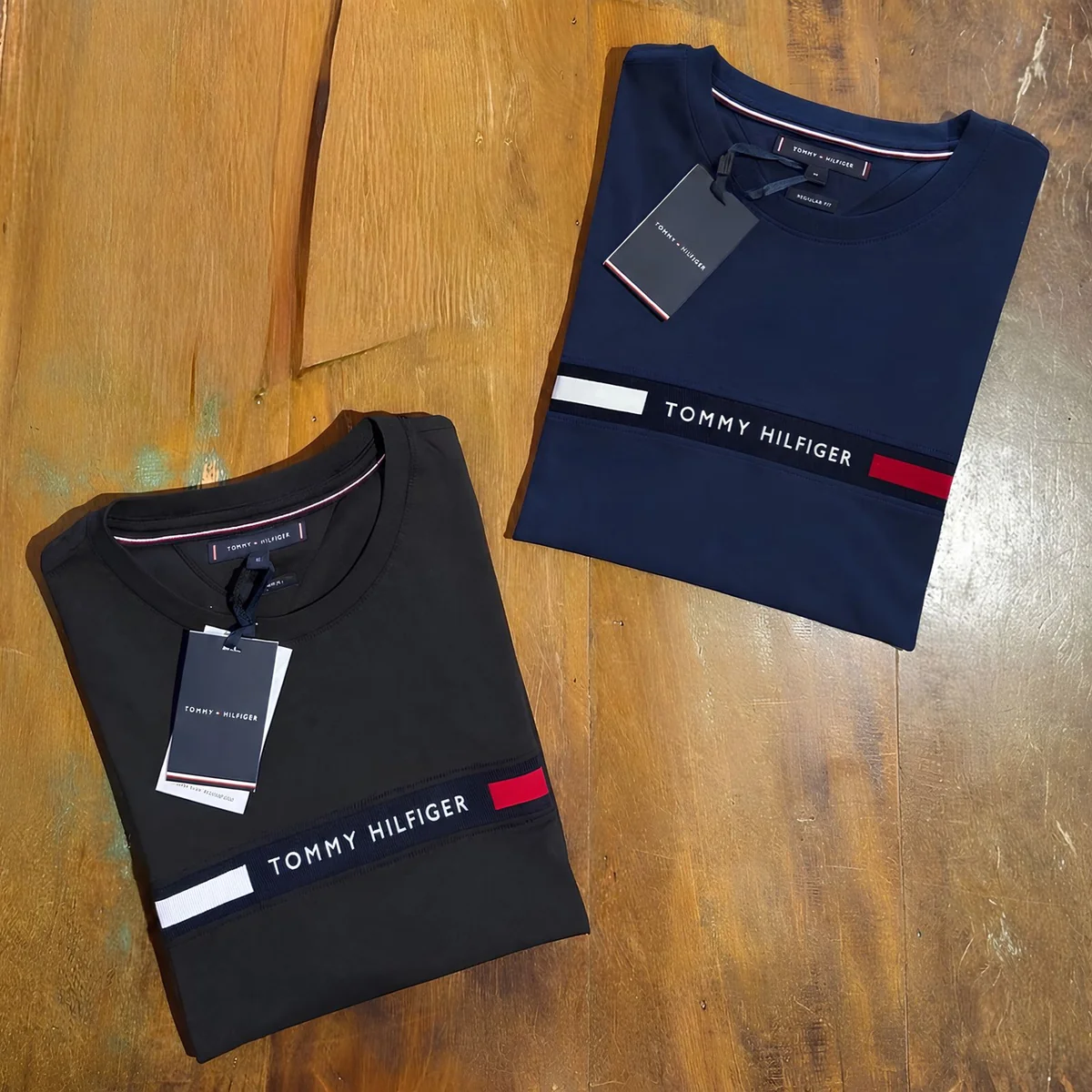 Kit Camisetas Tommy Hilfiger Insert Azul Marinho/preta 2un
