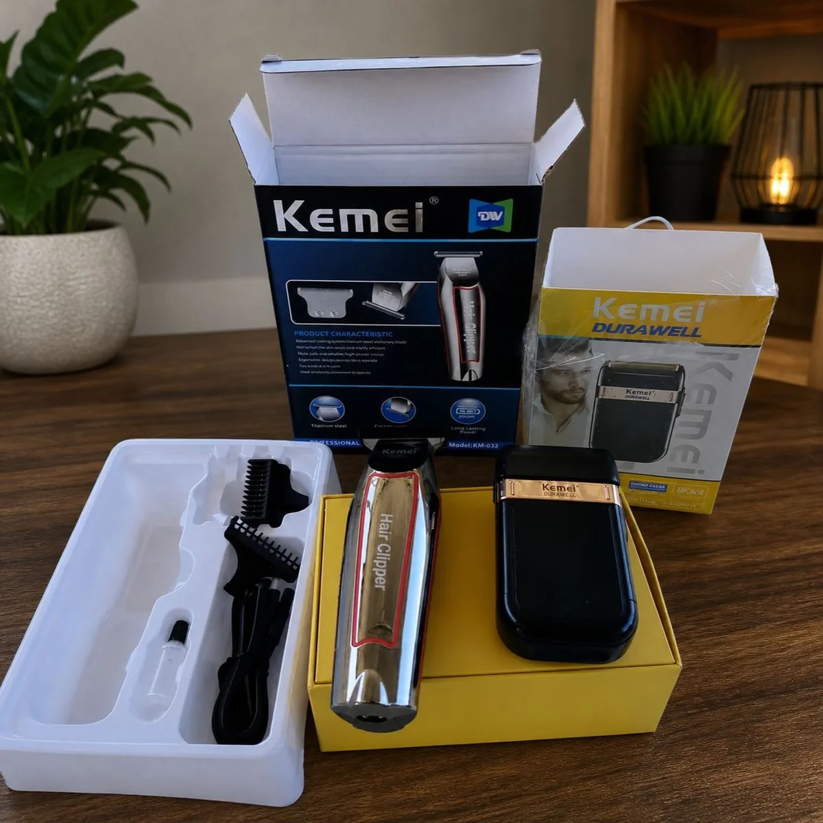 Kit Maquina Acabamento Corte Cabelo Barba Kemei-032 Shaver